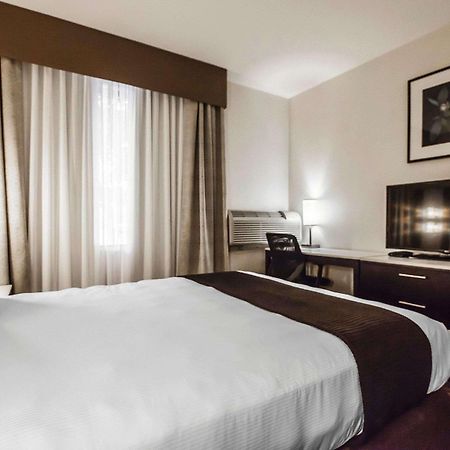 Quality Hotel Airport South Ричмънд Екстериор снимка