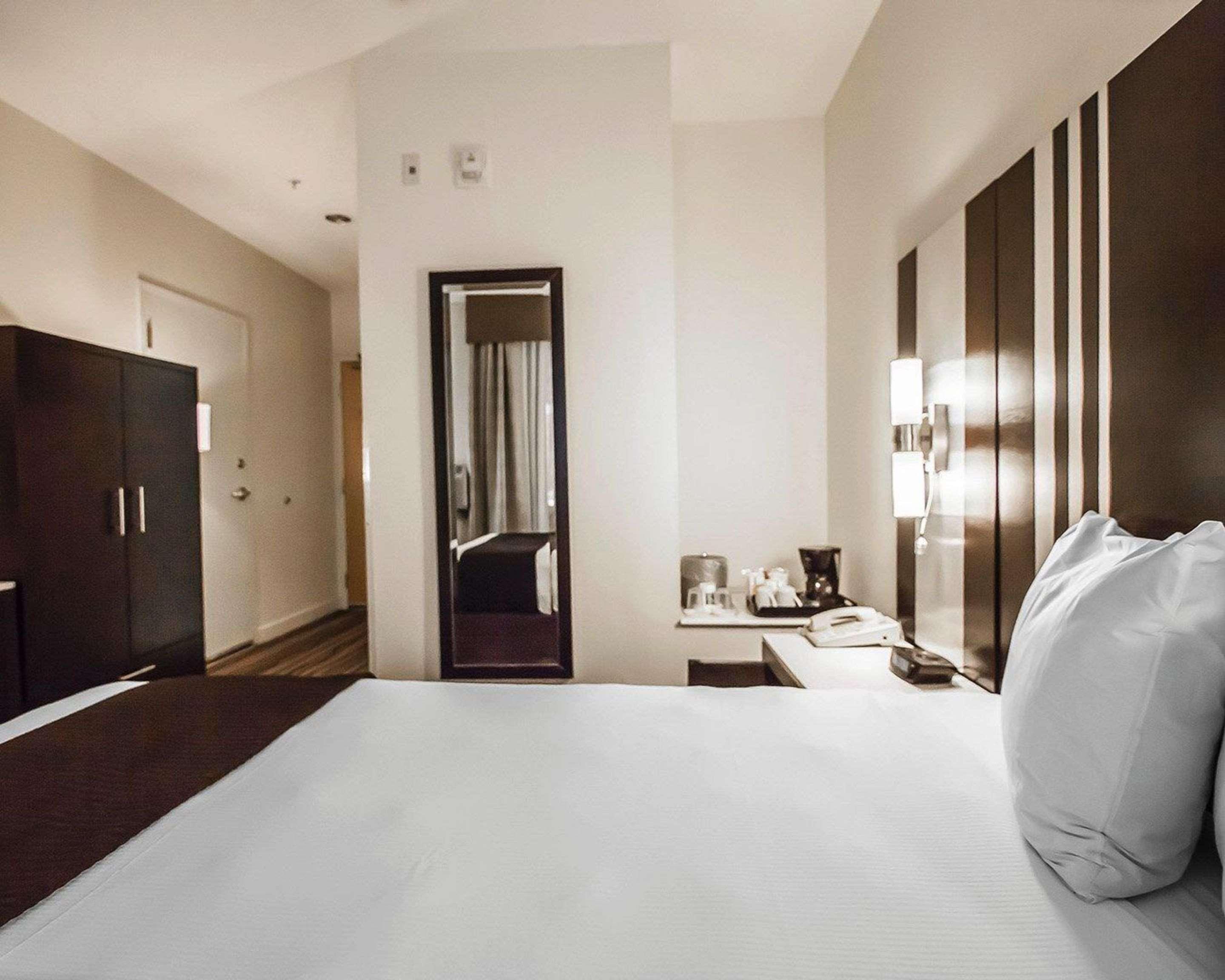 Quality Hotel Airport South Ричмънд Екстериор снимка