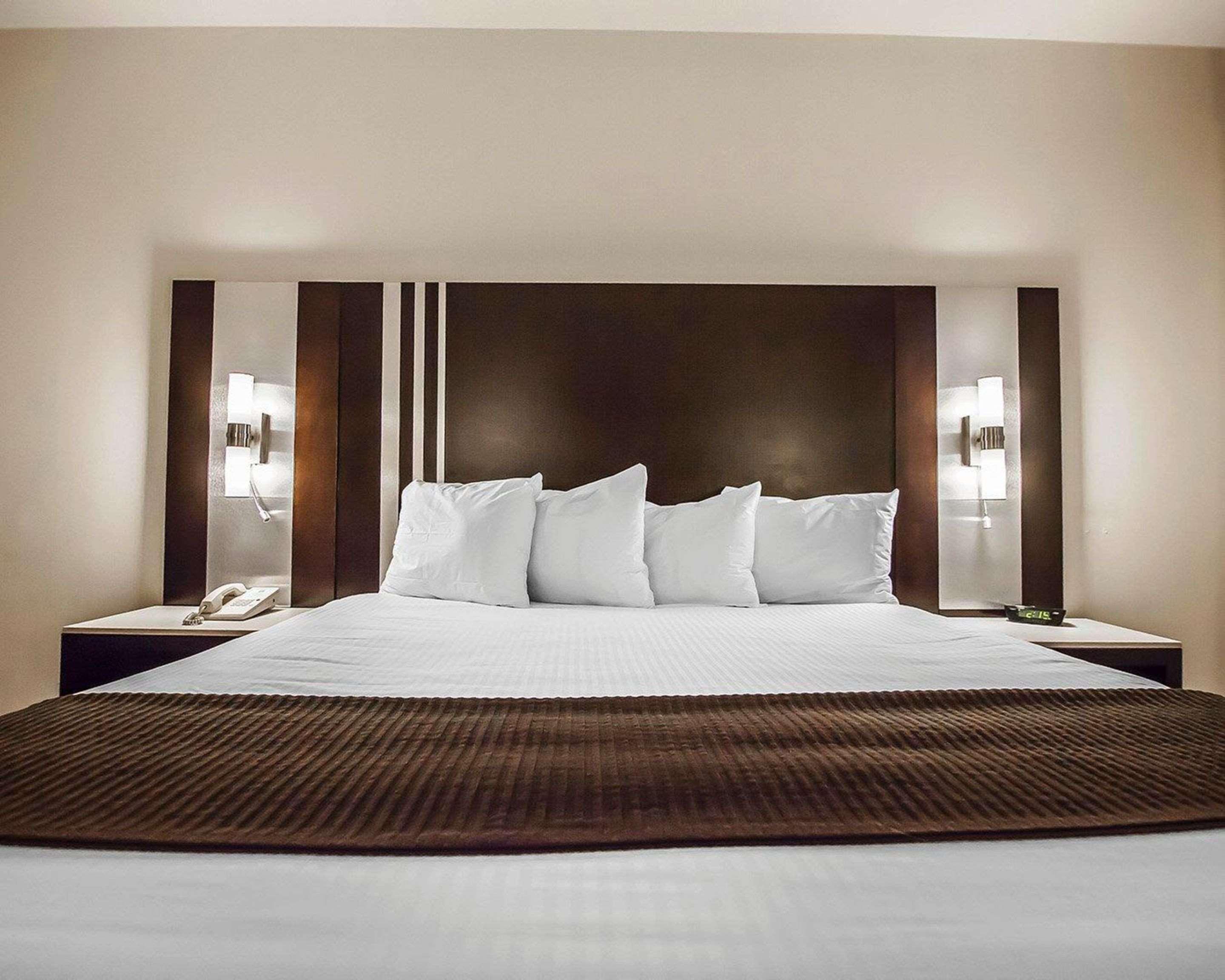 Quality Hotel Airport South Ричмънд Екстериор снимка