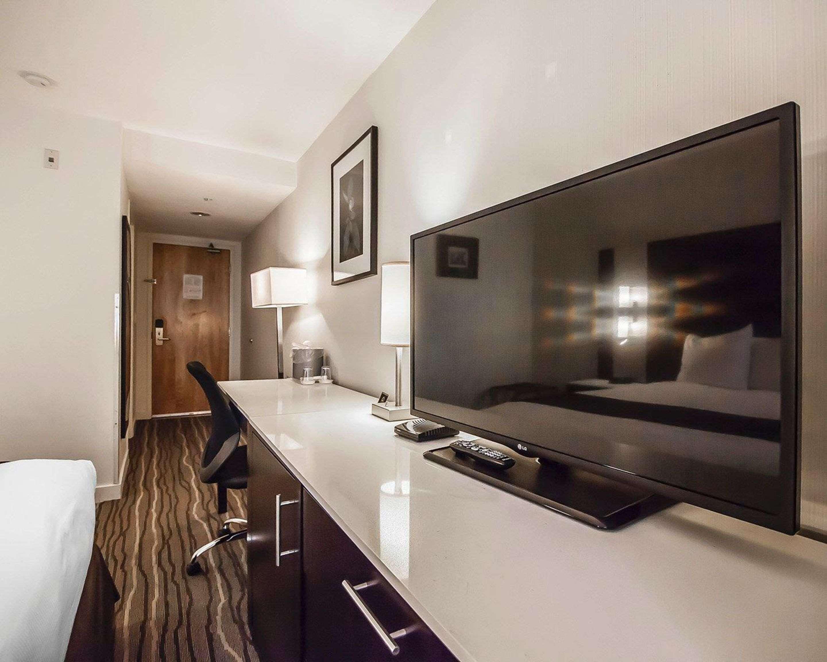 Quality Hotel Airport South Ричмънд Екстериор снимка